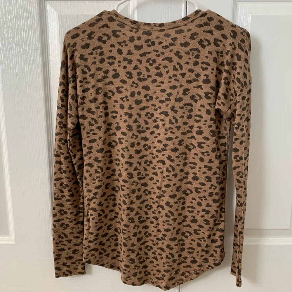 Abercrombie & Fitch cozy legging tee - Picture 3 of 3